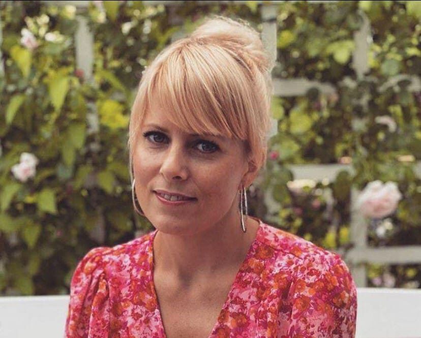 Portrettbilde av Agnete Drømmerud som lever med utlagt tarm.